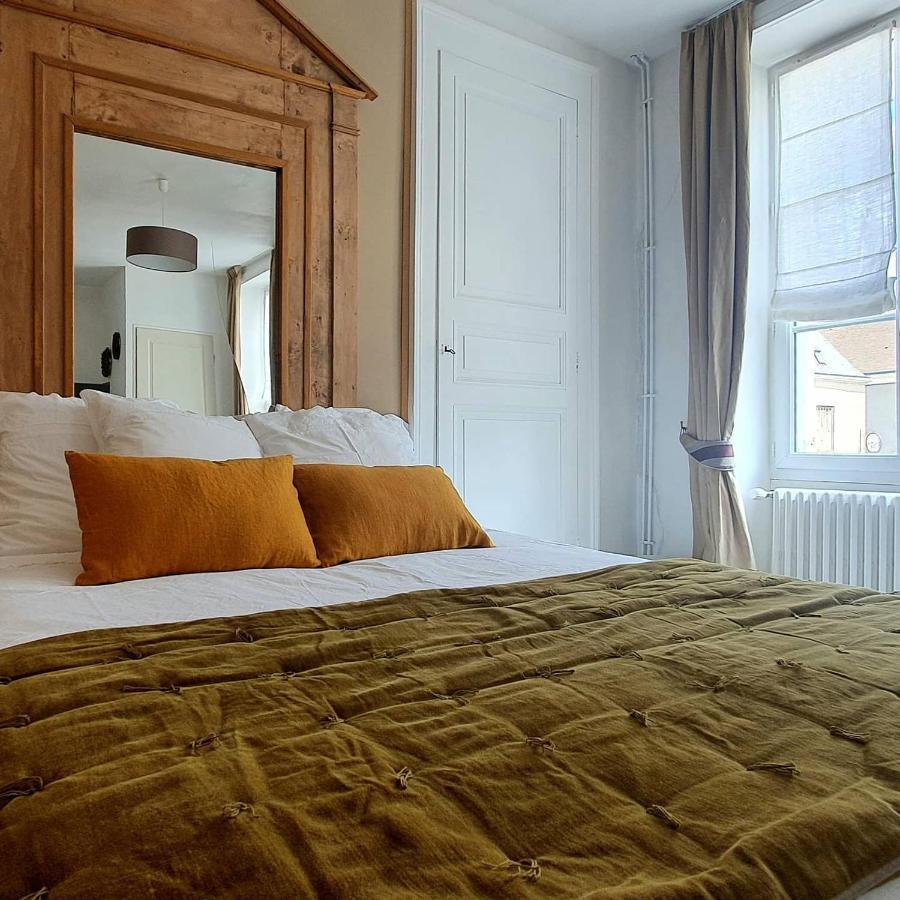 Aux Couleurs De Neuvy Hotel Kültér fotó