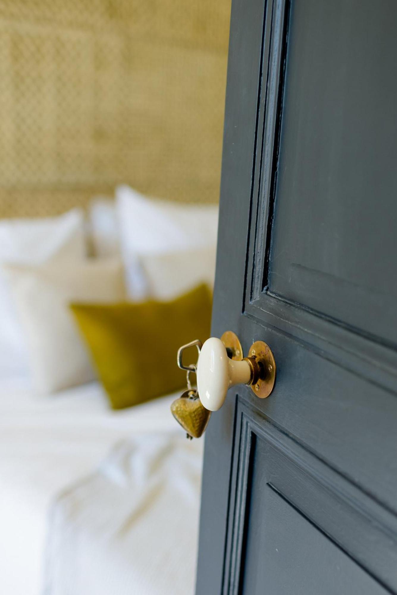 Aux Couleurs De Neuvy Hotel Kültér fotó